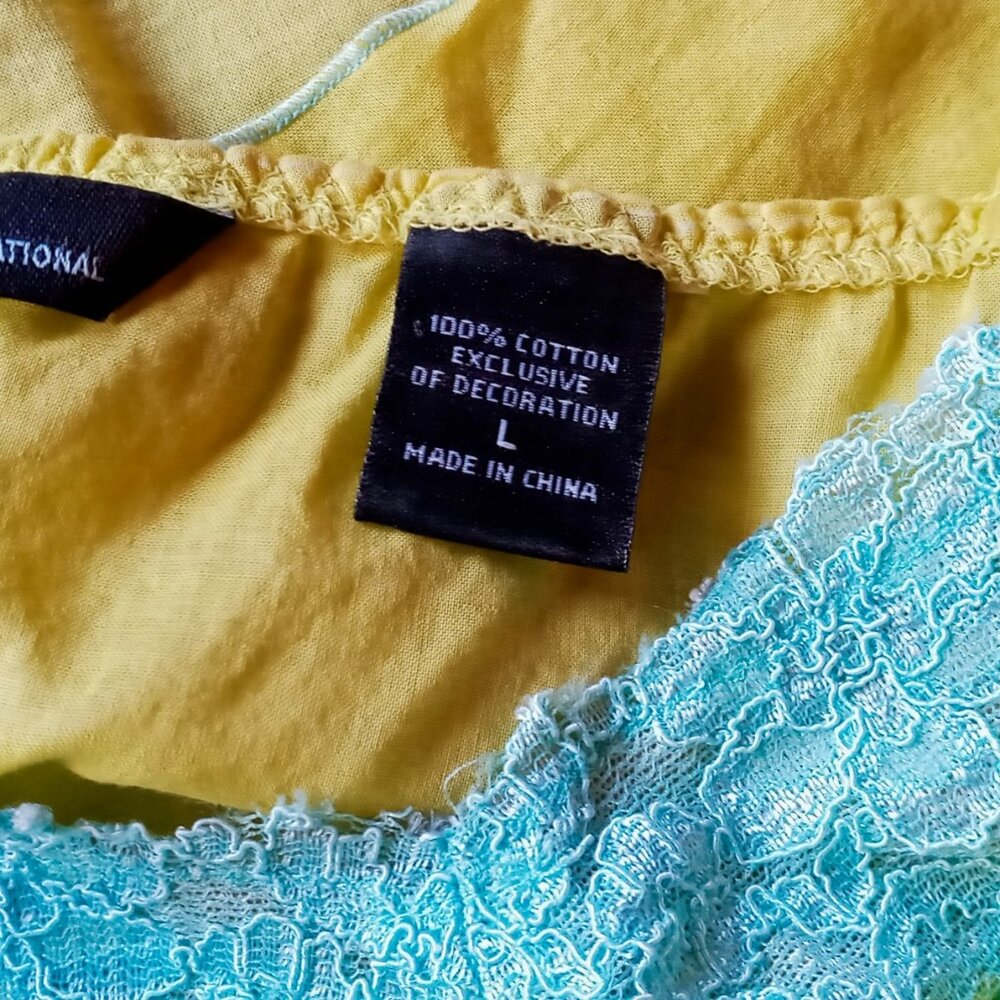 Sexy & Feminine Victoria's Secret Camisole Top - Picture 6 of 11
